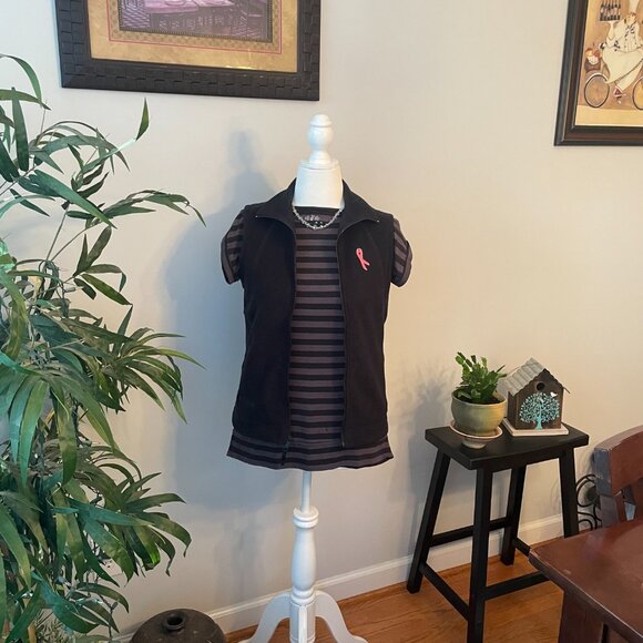 Columbia Size S Black Fleece Vest with Pink Breast Cancer Ribbon and Zip Pockets - Picture 5 of 7